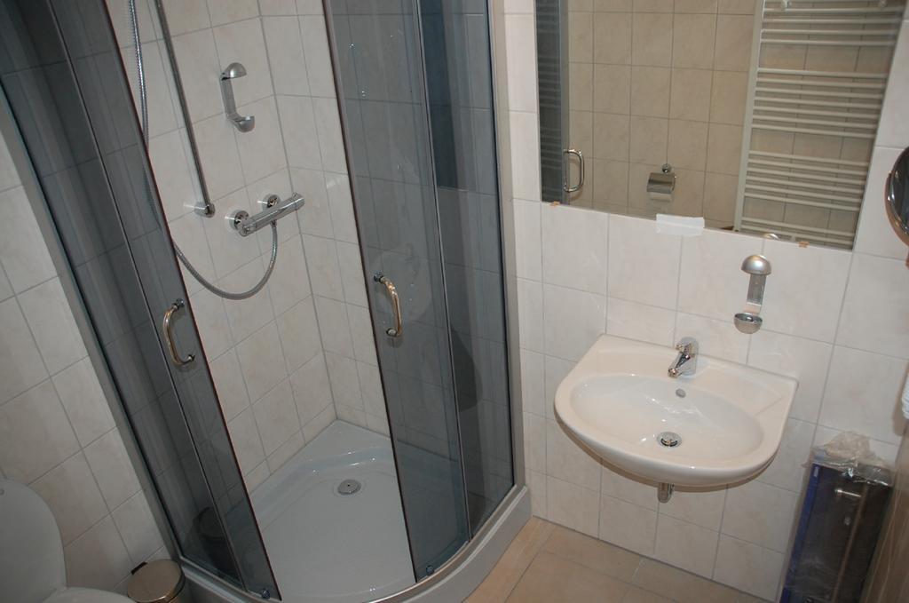 CASILINO Hotel A 24 Wittenburg Zimmer foto