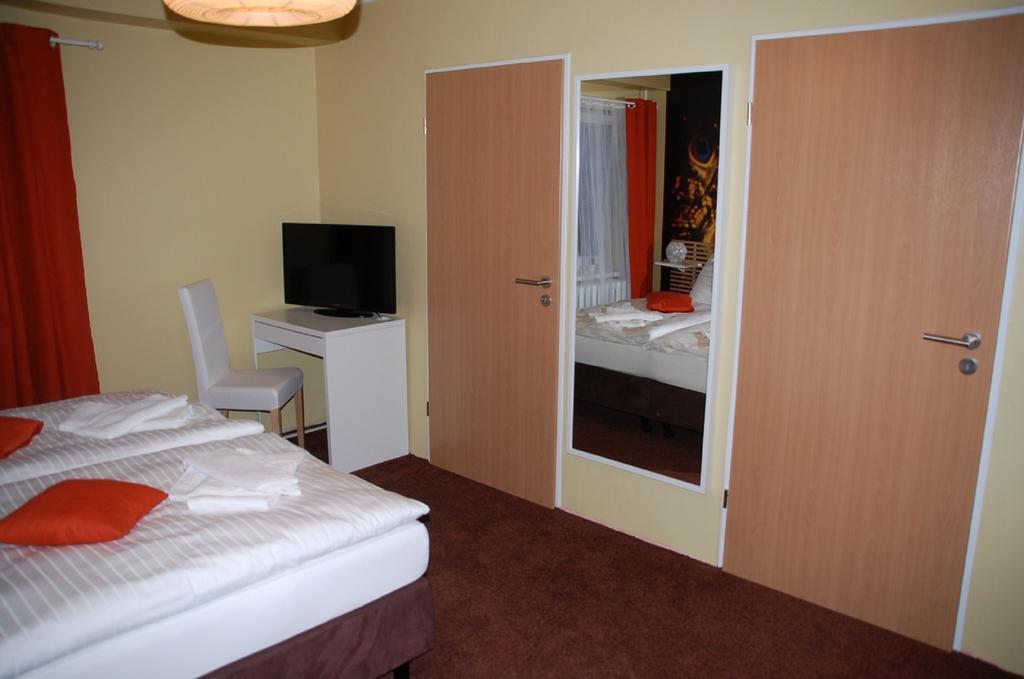 CASILINO Hotel A 24 Wittenburg Zimmer foto